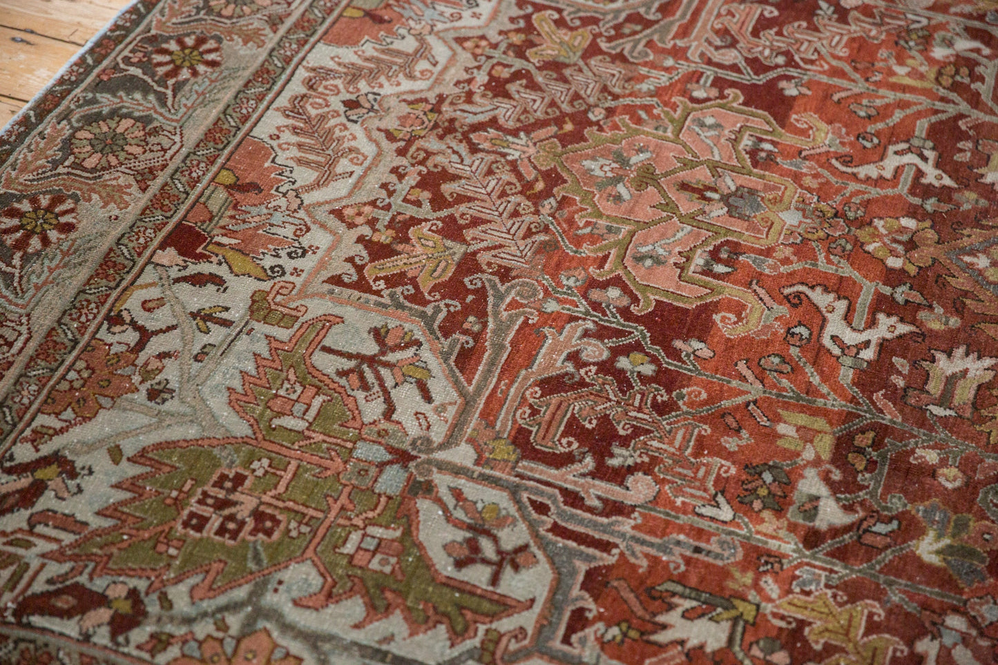 8x11.5 Vintage Distressed Ahar Carpet