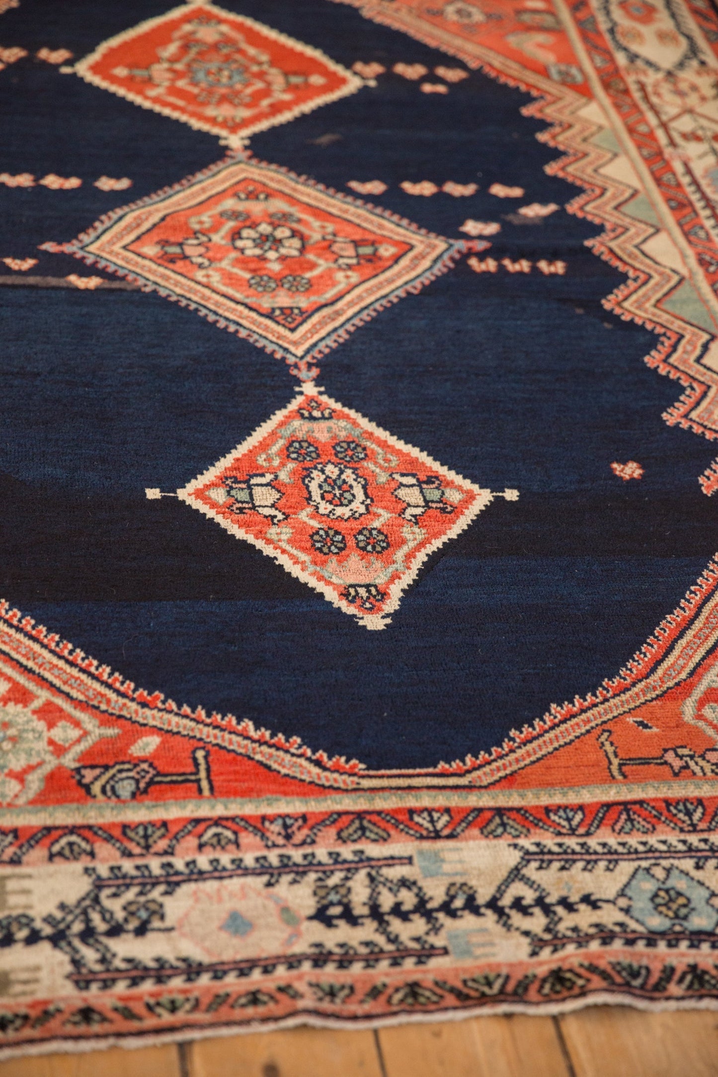 5.5x7.5 Vintage Malayer Carpet