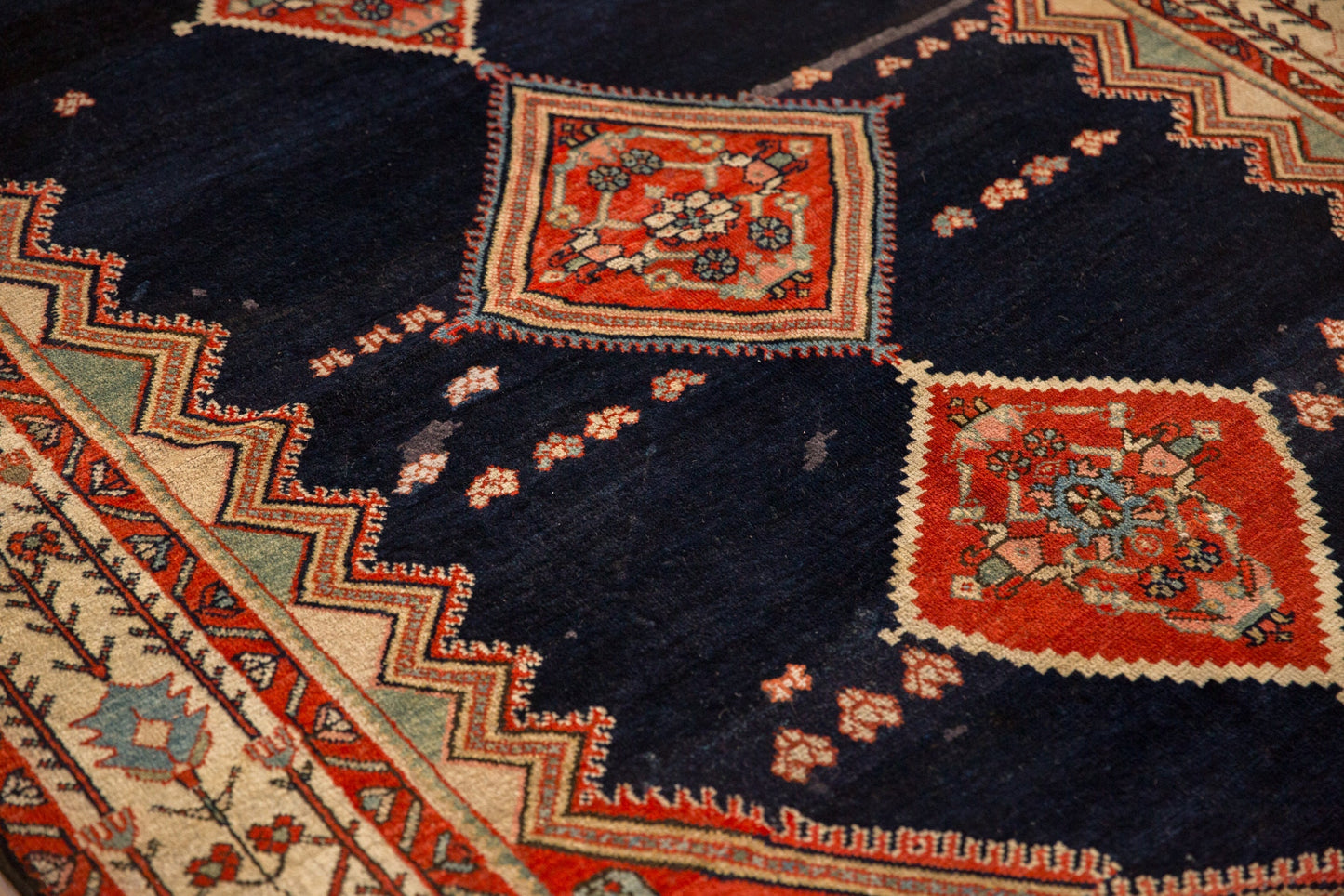 5.5x7.5 Vintage Malayer Carpet