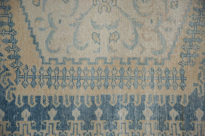 7x10 Vintage Distressed Veece Carpet