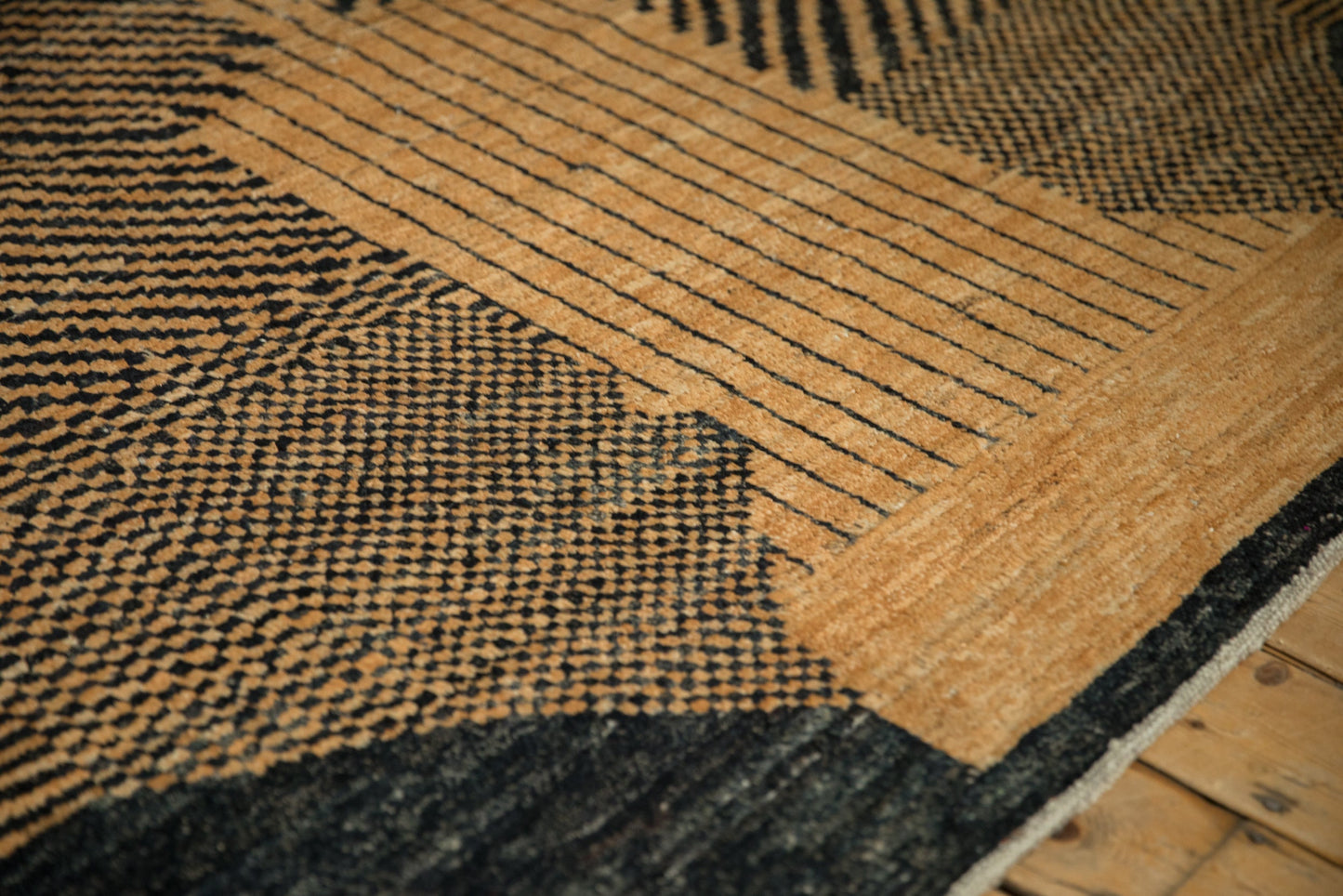 7x9.5 Afghani Moroccan Design Carpet