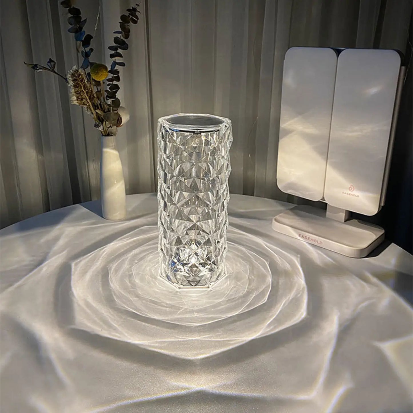 Elegant USB-bordslampa med 16-färgers kristallbelysning