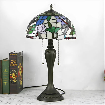 Europeisk Tiffany-lampa med trollsländedesign