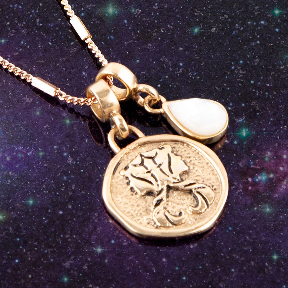 Gemini - Collana con ciondolo dorato in madreperla bianca dello zodiaco