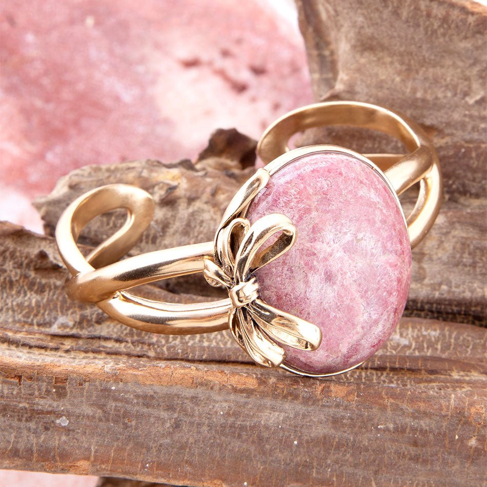Gifted Roze Rhodoniet Gouden Strik Manchetarmband