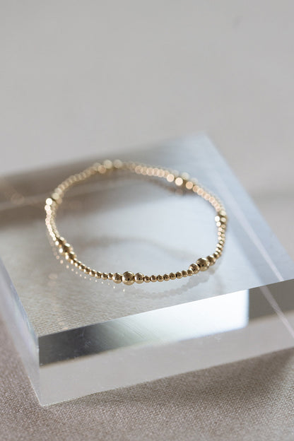 Guld Satellitarmband