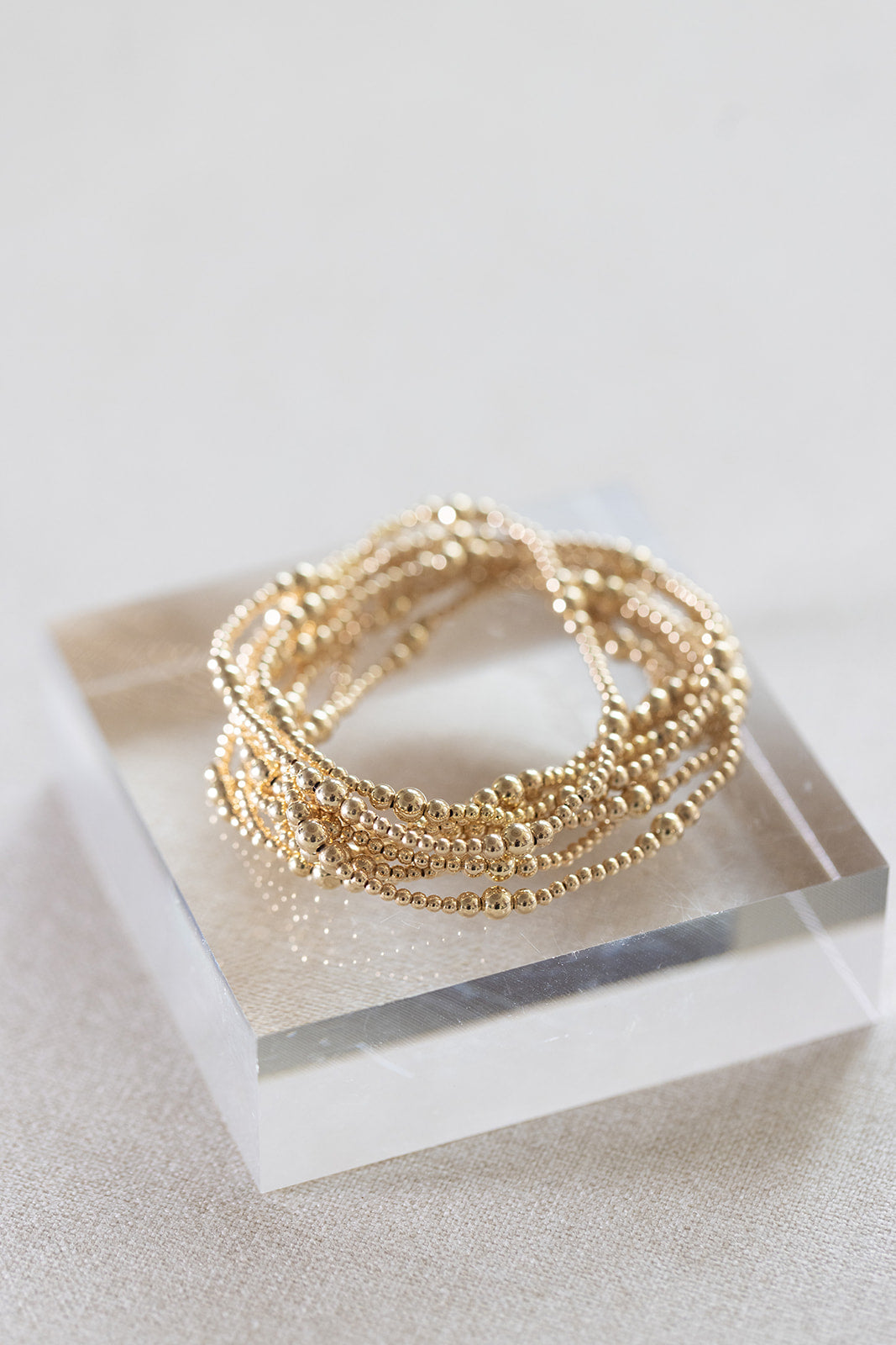 Guld Satellitarmband