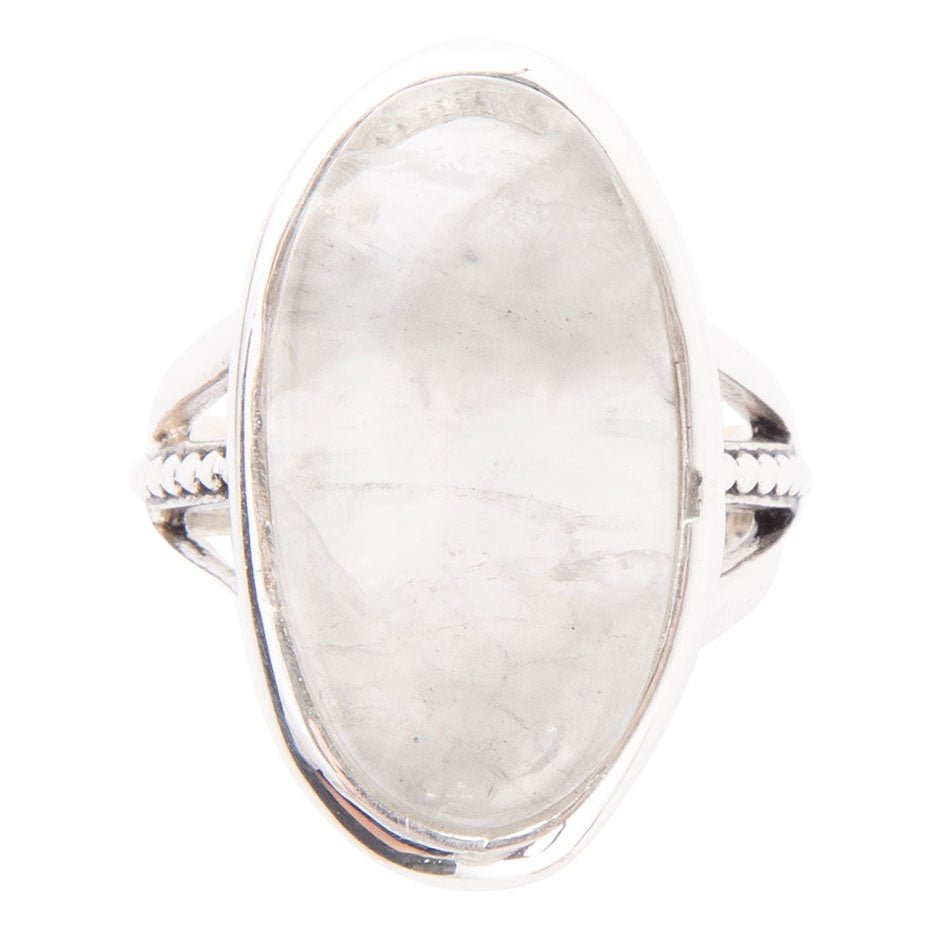 Anello ovale in quarzo grigio e argento sterling