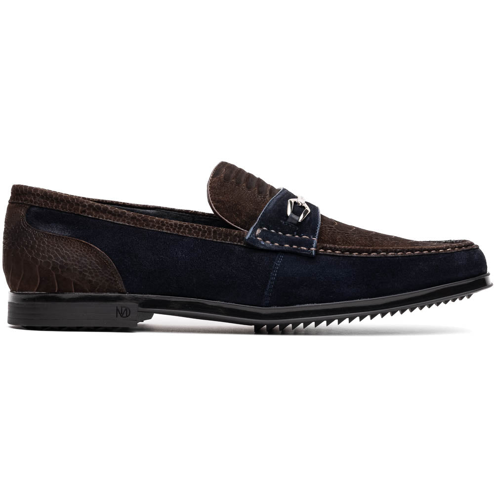 Hugo Brown / Navy