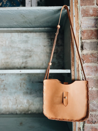 Arv Crossbody