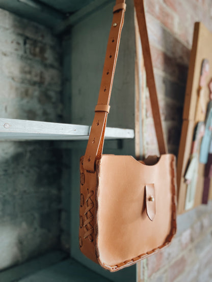 Arv Crossbody