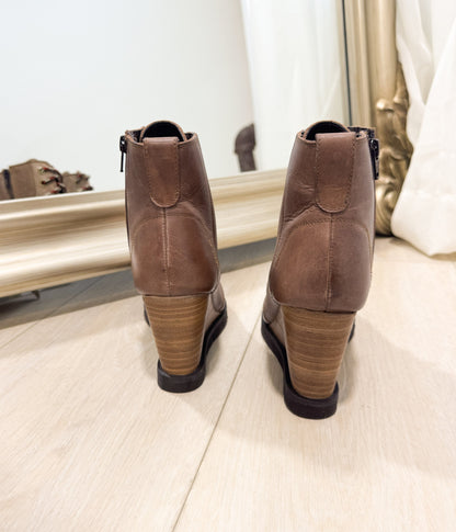 Stivale Joana in Taupe