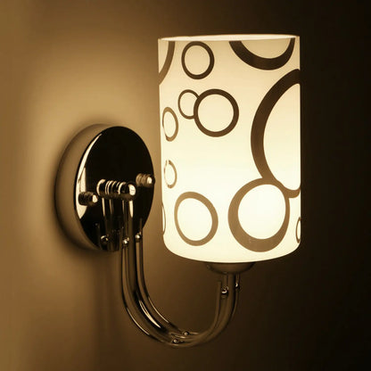 Lyxig vägglampa för sovrum och hall med designad finish