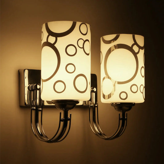 Lyxig vägglampa för sovrum och hall med designad finish