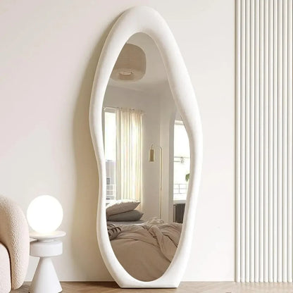 Velvet Wavy Mirror