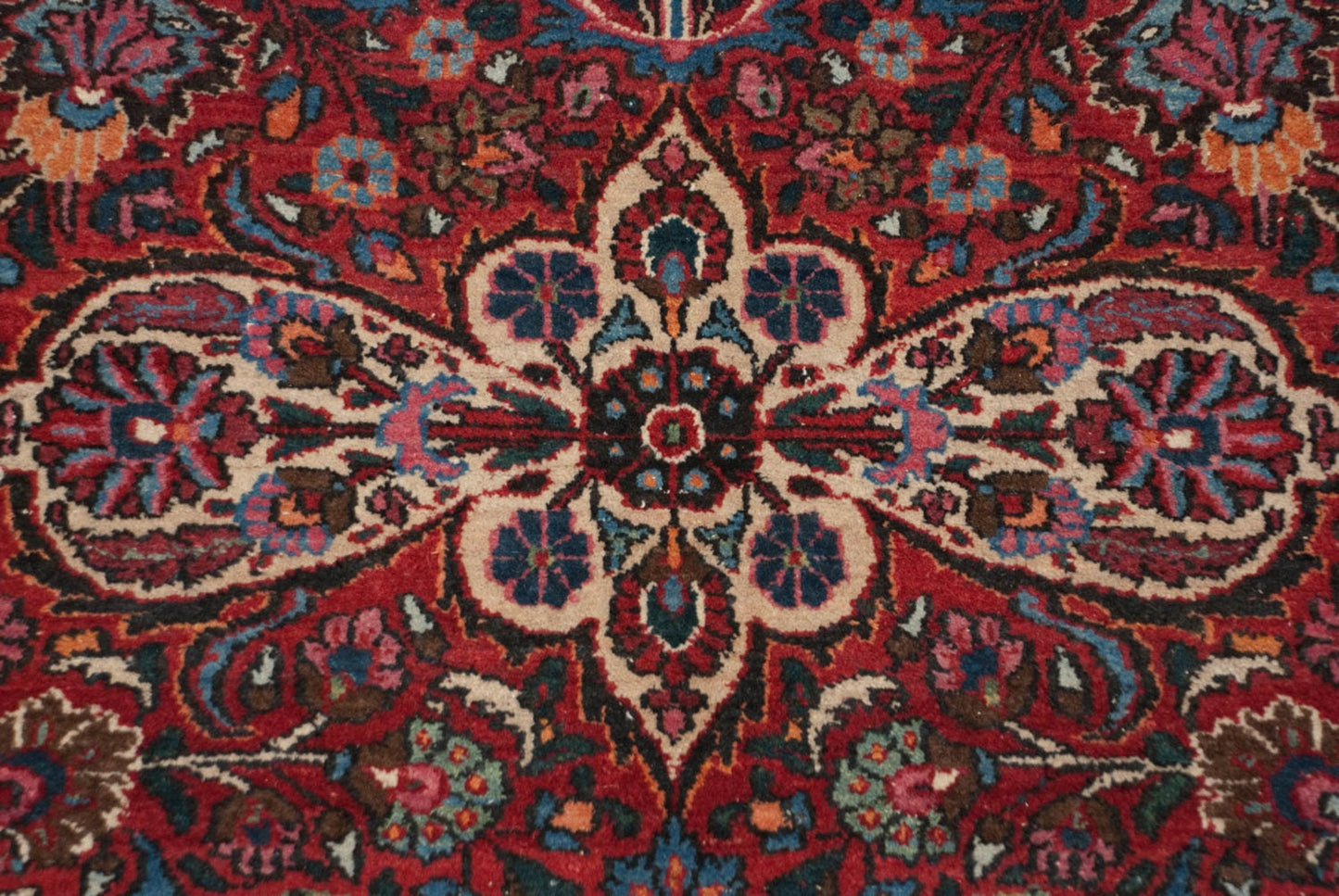 12x19.5 Vintage Fine Meshed Carpet