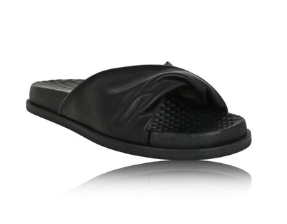 Sadie Black Nappa Suave