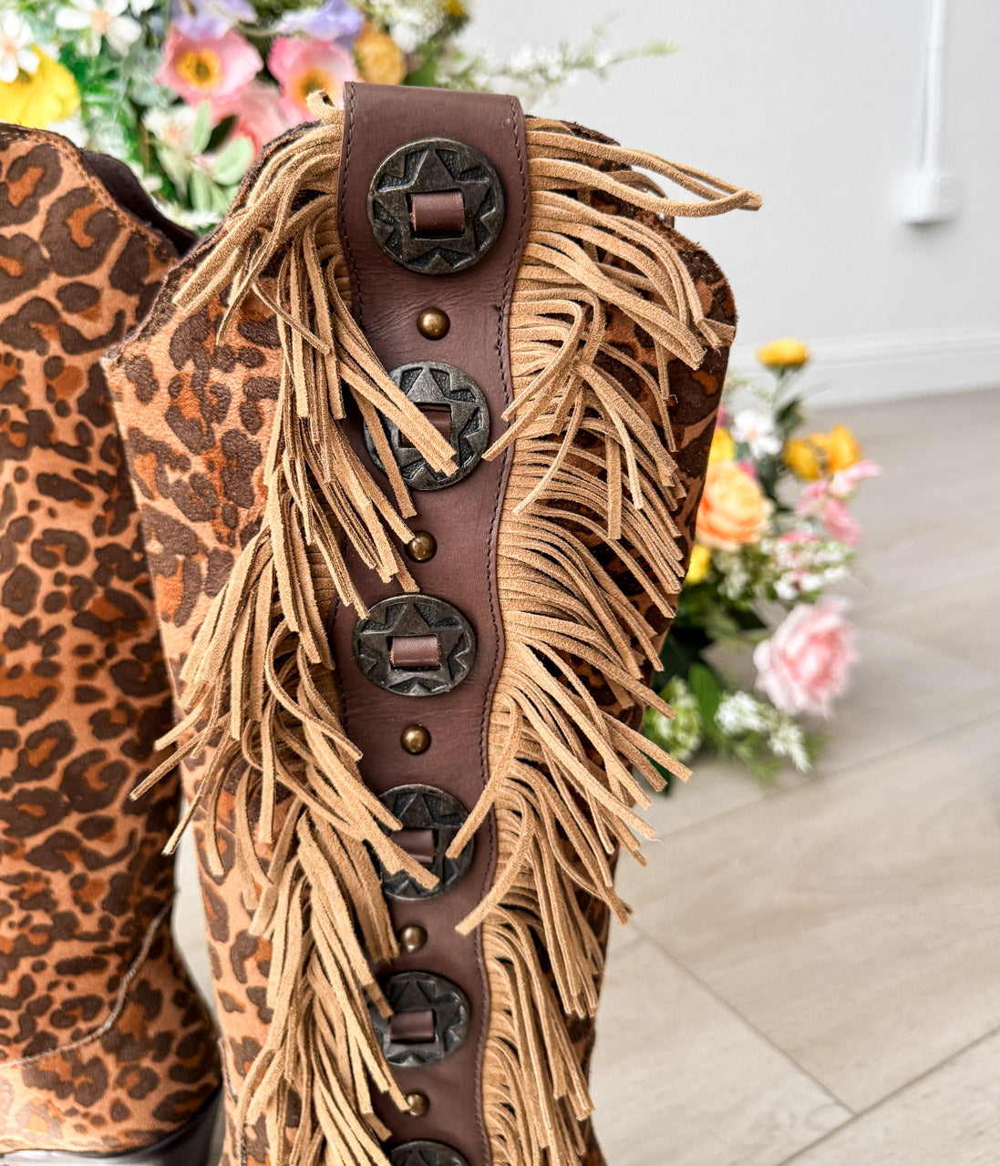Kozaki Rodeo Doll z frędzlami w panterkę