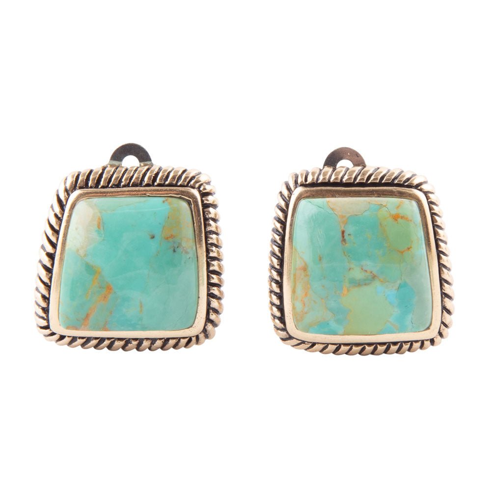 Orecchini con clip dorata e turchese blu intrecciato