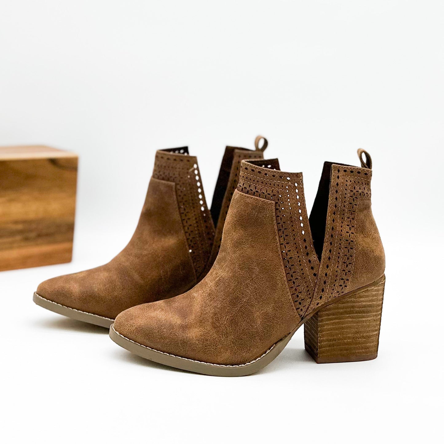 Botki Shaina w kolorze camel