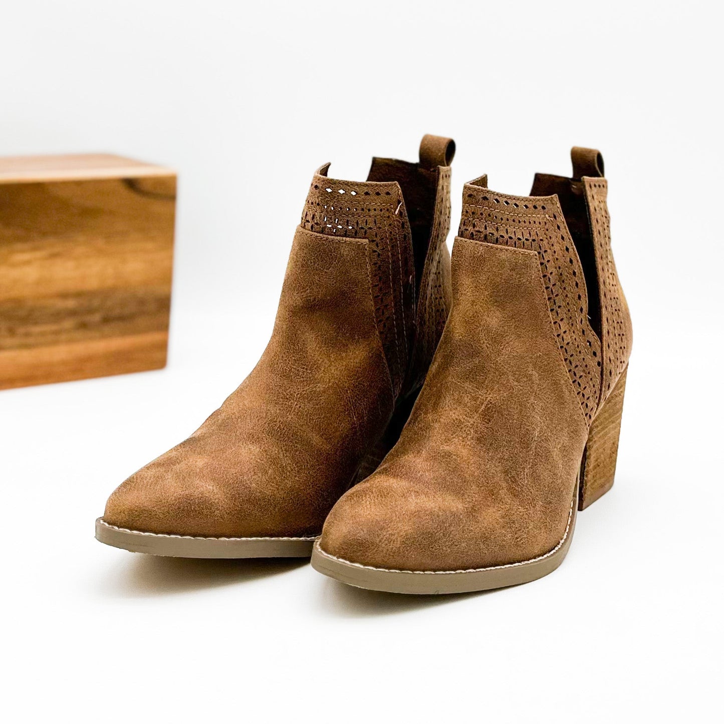 Botki Shaina w kolorze camel