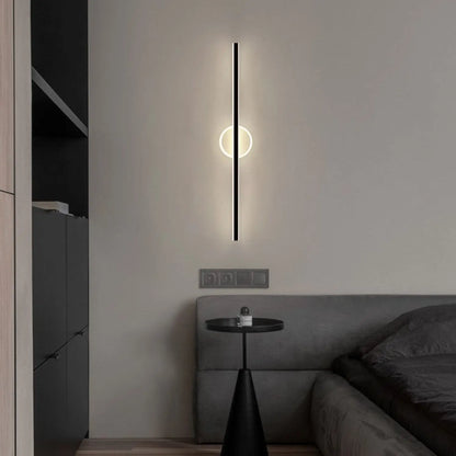 Snygg vägglampa med modernt ljus för sovrum och mysig atmosfär