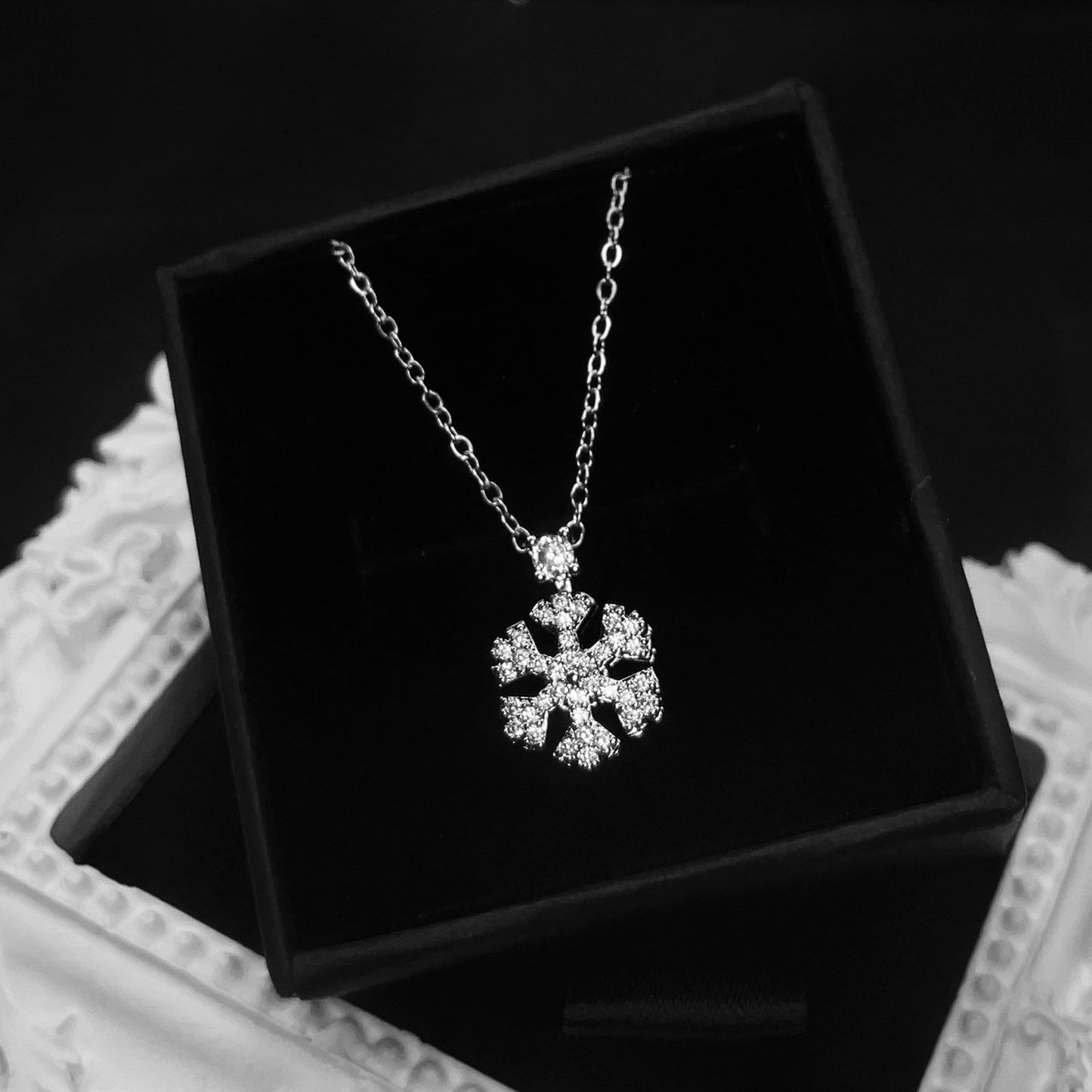 Collana *Fiocco di Neve Rotante* Lumi