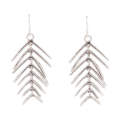 Orecchino a forma di albero in argento sterling