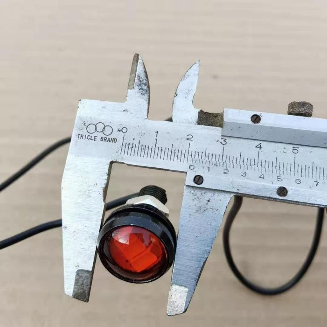 Luce per auto Eagle Eye per esterno elegante con aggiornamento faro LED