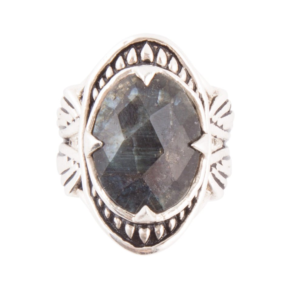 Anello Facettato in Labradorite Notte dei Dolci Sogni