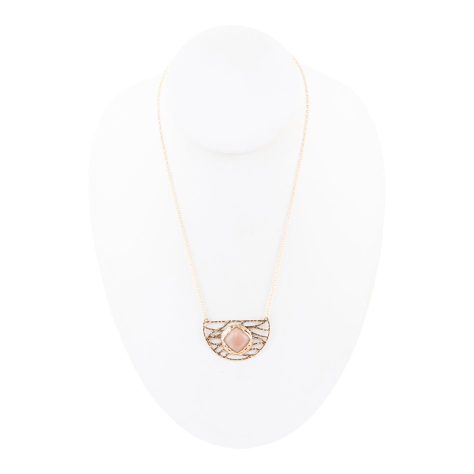 Collana in pietra di luna pesca rosa Terra e bronzo dorato