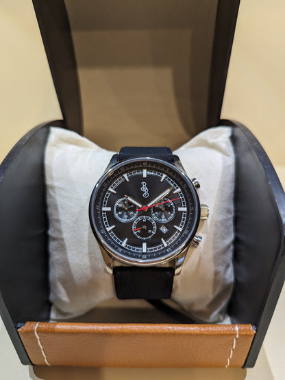 Czarny sportowy chronograf
