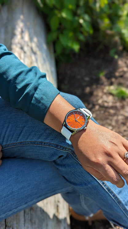 Pomarańczowy zegarek Sunburst