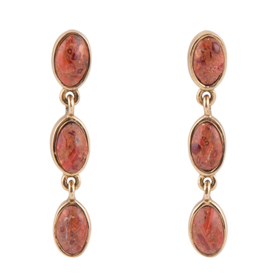 Orecchini a goccia dorata con corallo spugna arancione triplo