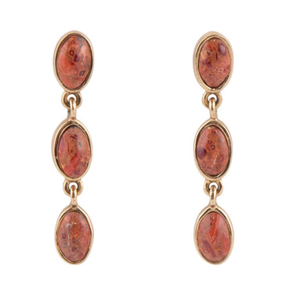 Orecchini a goccia dorata con corallo spugna arancione triplo