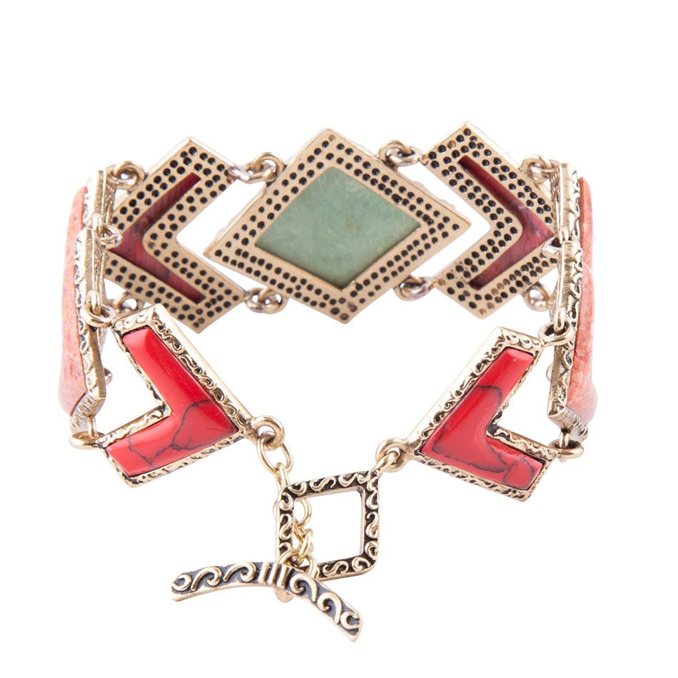Bracciale a catena dorata con arazzo di turchese verde e corallo