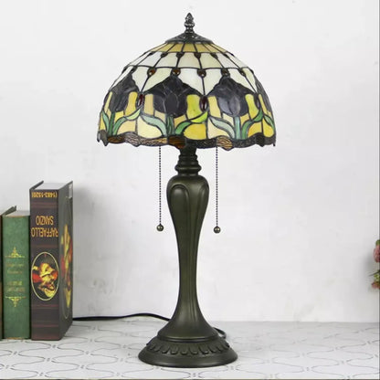 Tiffany-lampa vintage i barockglasstil