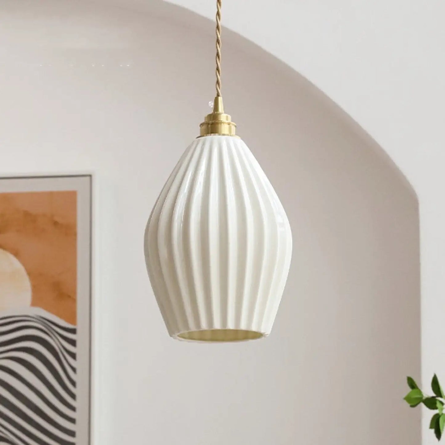 Vintage mässingsbelysning – eleganta sängbordsvägglampor för sovrum