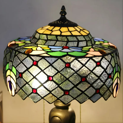Vintage Tiffany Lampskärmar i Påfågelsglasarbete